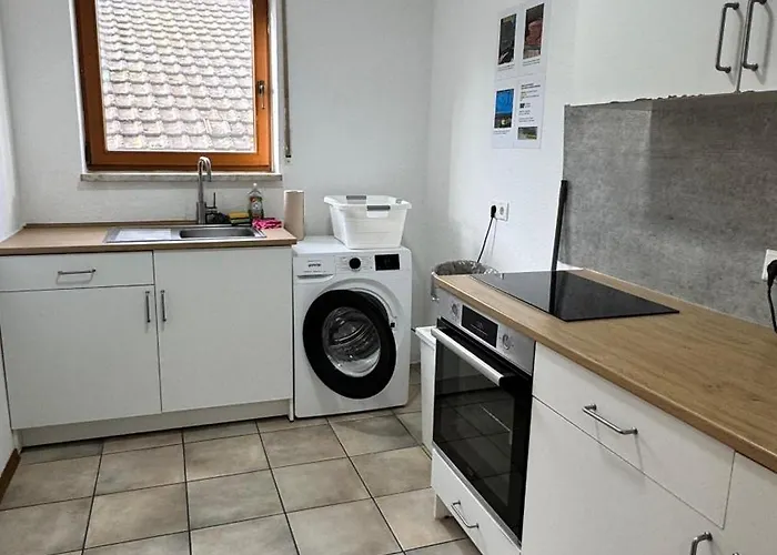 Neuhofen Apartments *